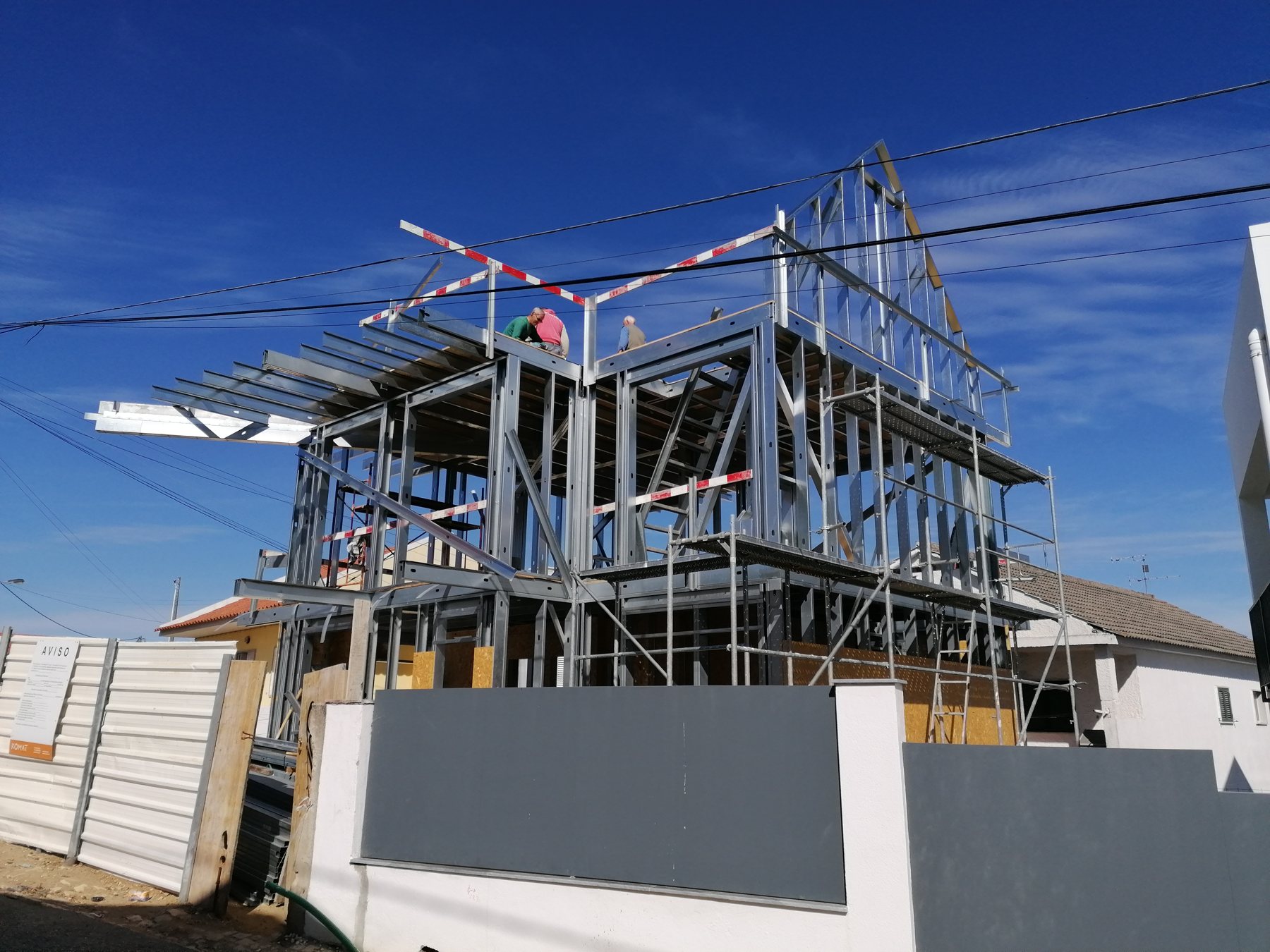 Estrutura da moradia em construção