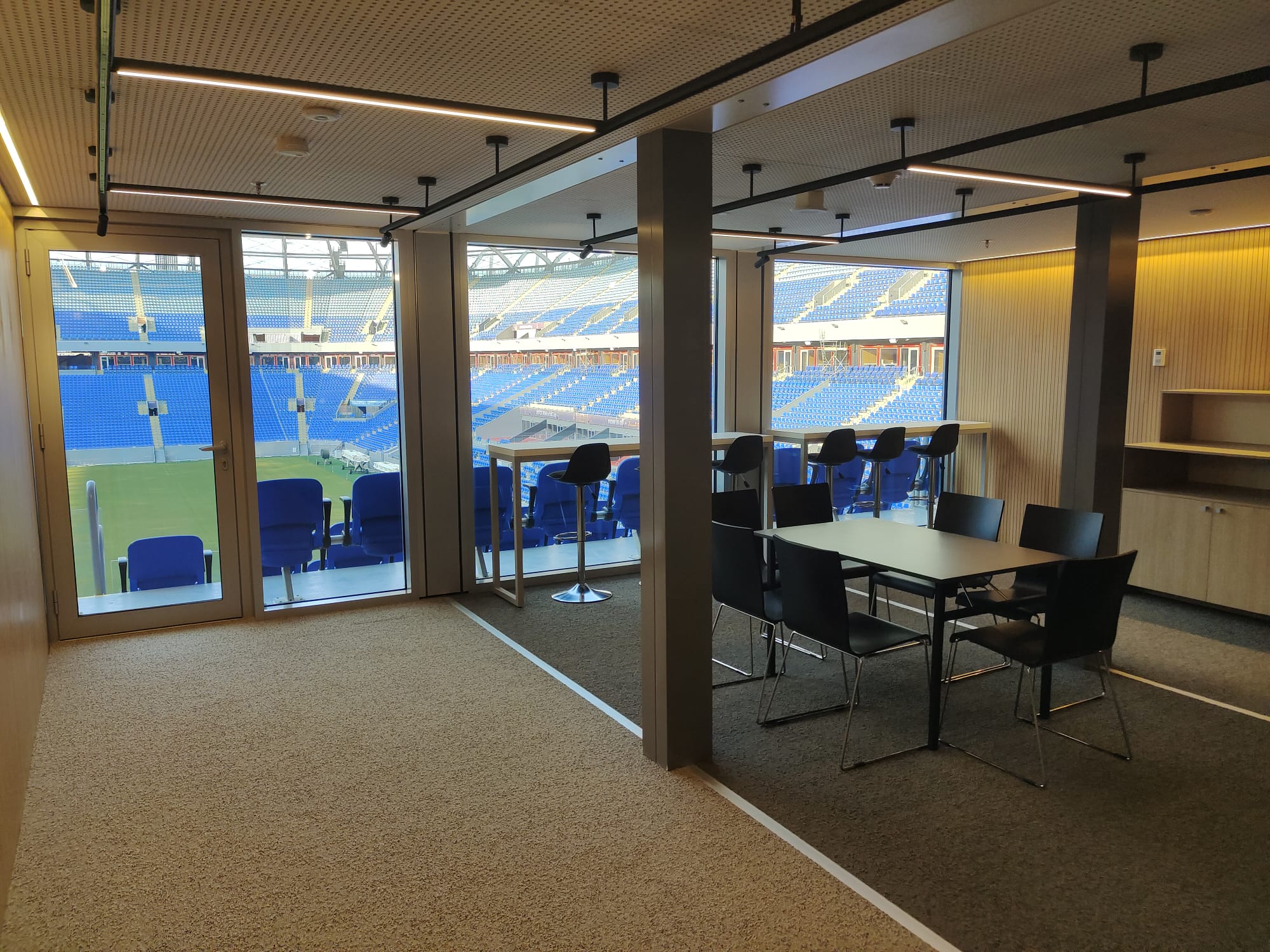 Skybox num estádio durante os trabalhos no Qatar