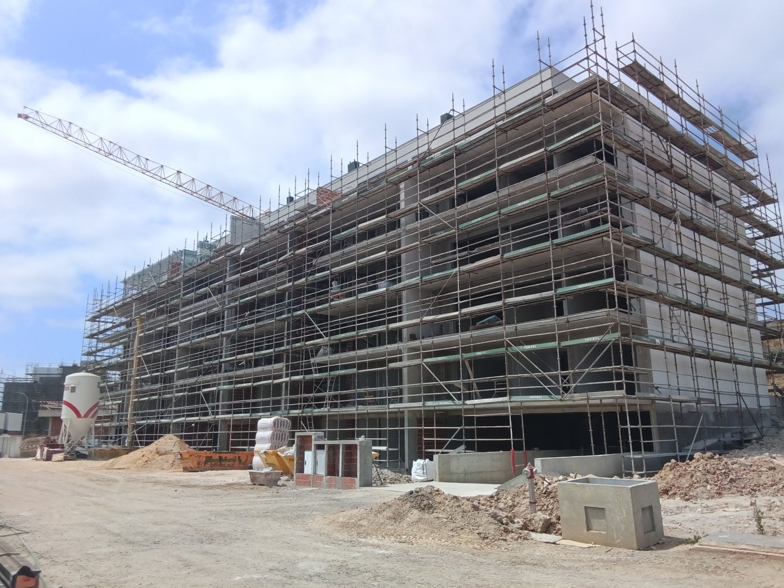 Edifícios residenciais do Vistabella Oeiras em construção